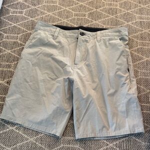 Vuori Men's Light Gray Everyday Flat Front Shorts